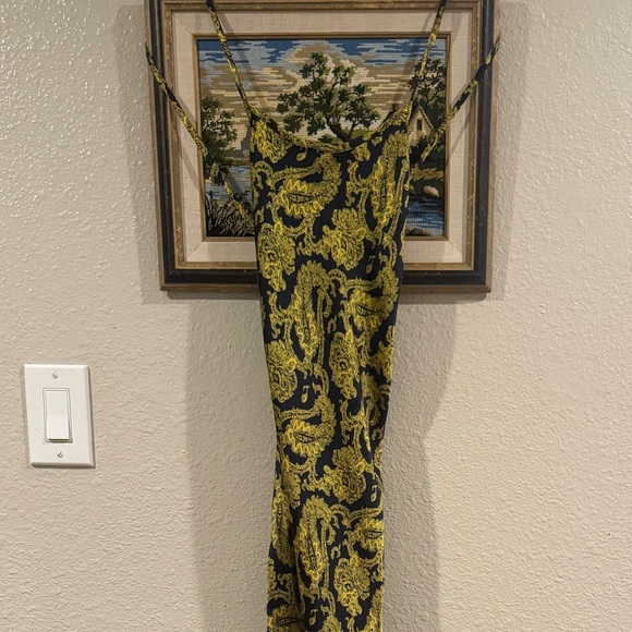 RESA VIDA DRESS - Picture 2 of 6